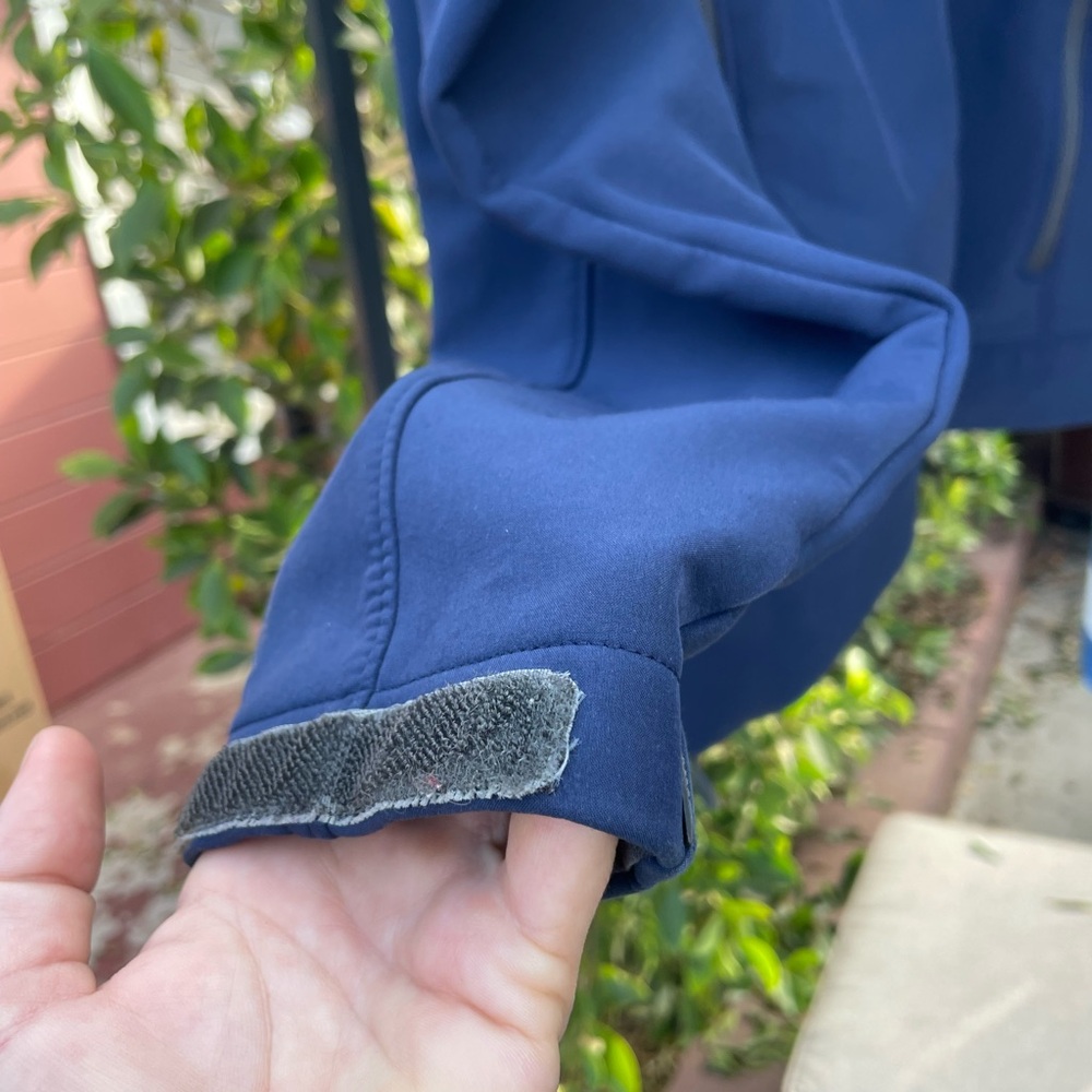 The North Face Navy Softshell Jacket - image 3